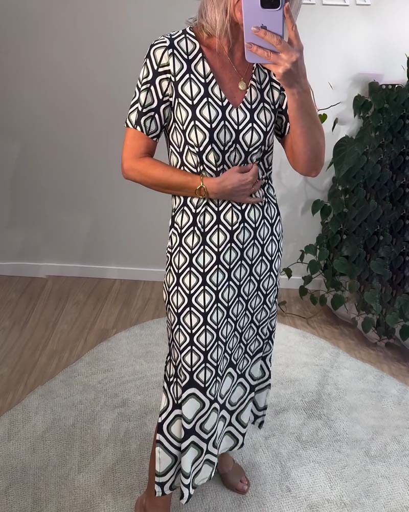 V-Neck Geometric Short-Sleeved Dress