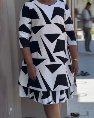 Short-Sleeved Geometric Print Maxi Dress