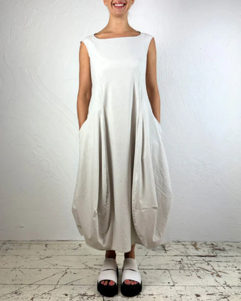 Solid color sleeveless bud casual dress