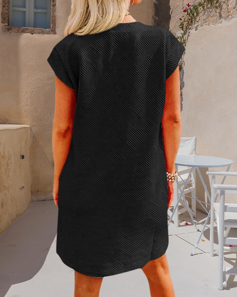 Crew neck pocket short sleeve dress