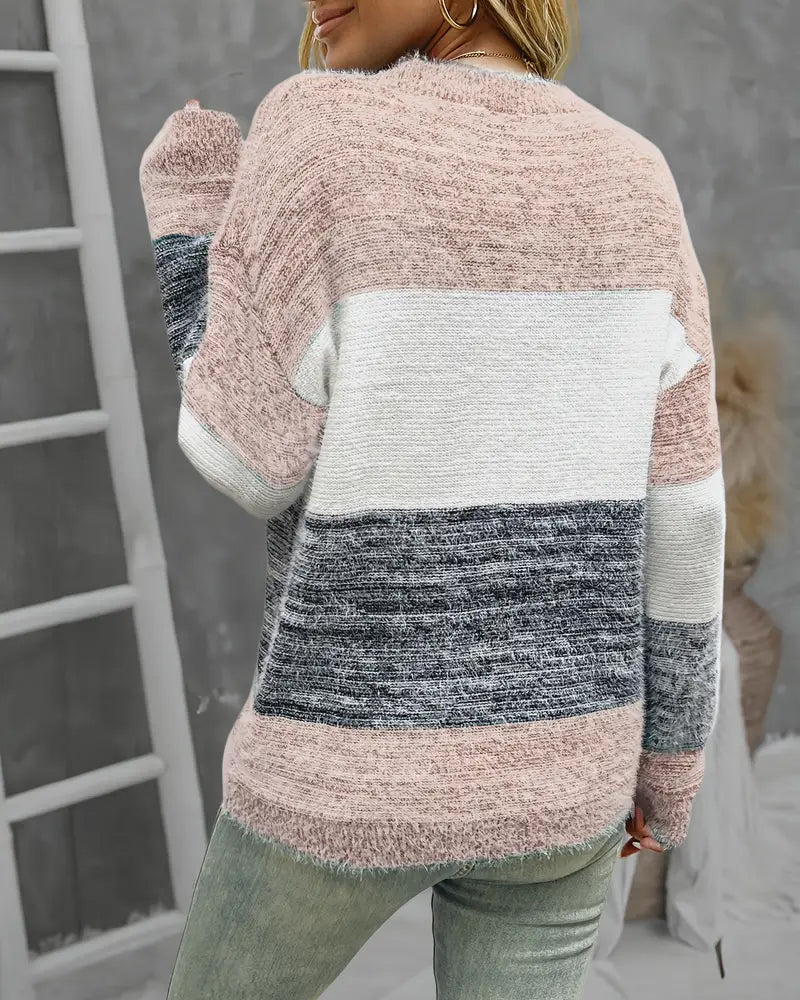 Fashionable Contrasting Color Pullover