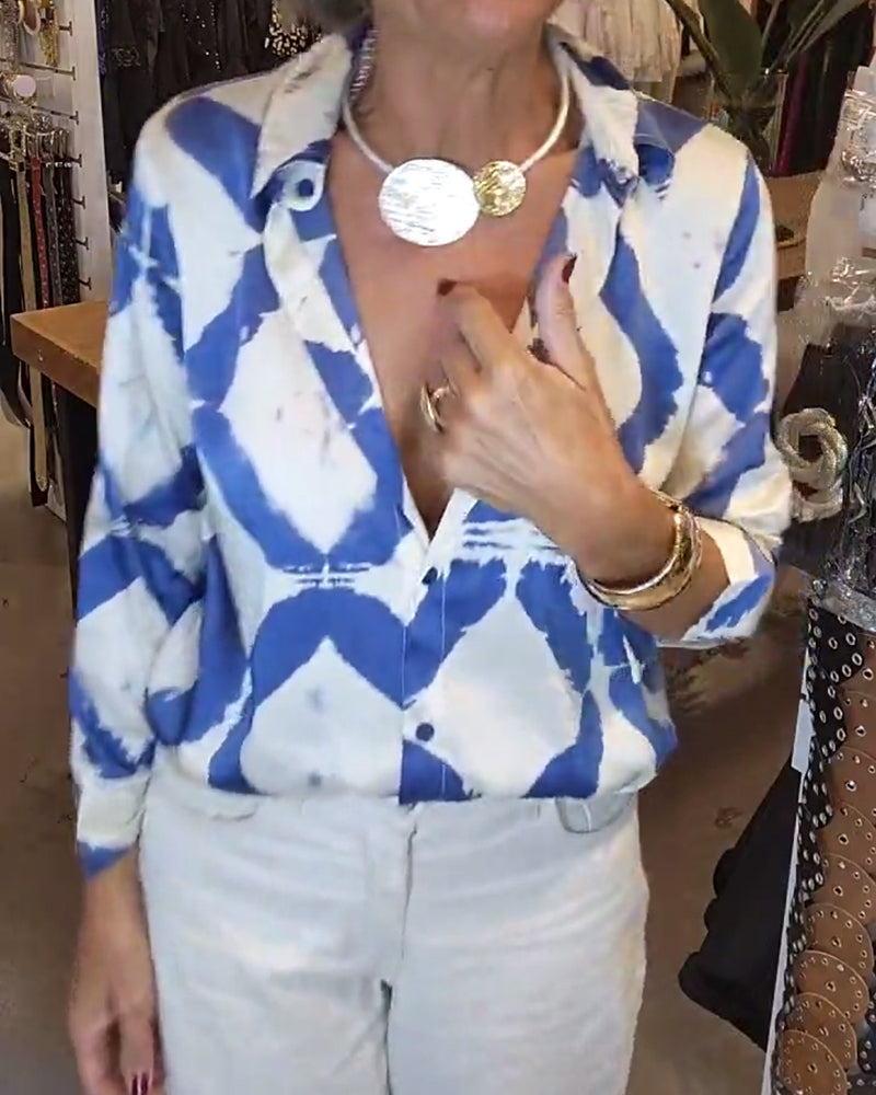 Printed lapel buttoned long sleeve shirt