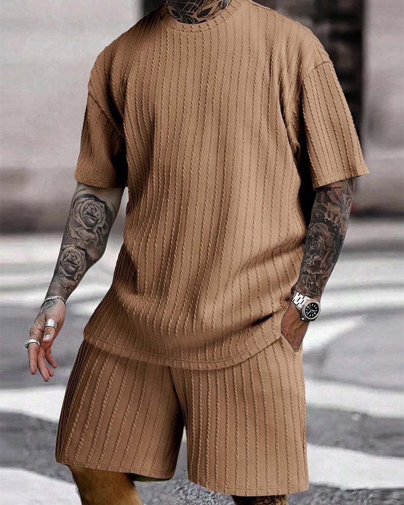 Men's Crew Neck Striped T-Shirt and Shorts Two-Piece Set