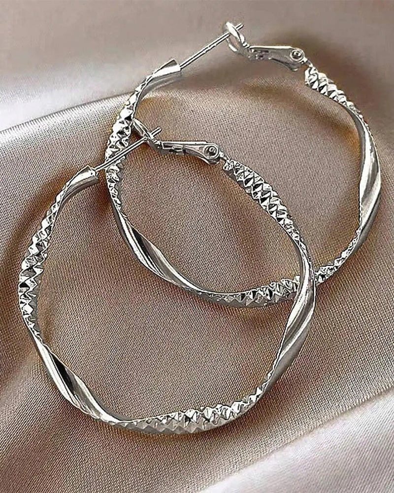 Minimalist Irregular Twist Hoop Earrings Elegant Textured Design