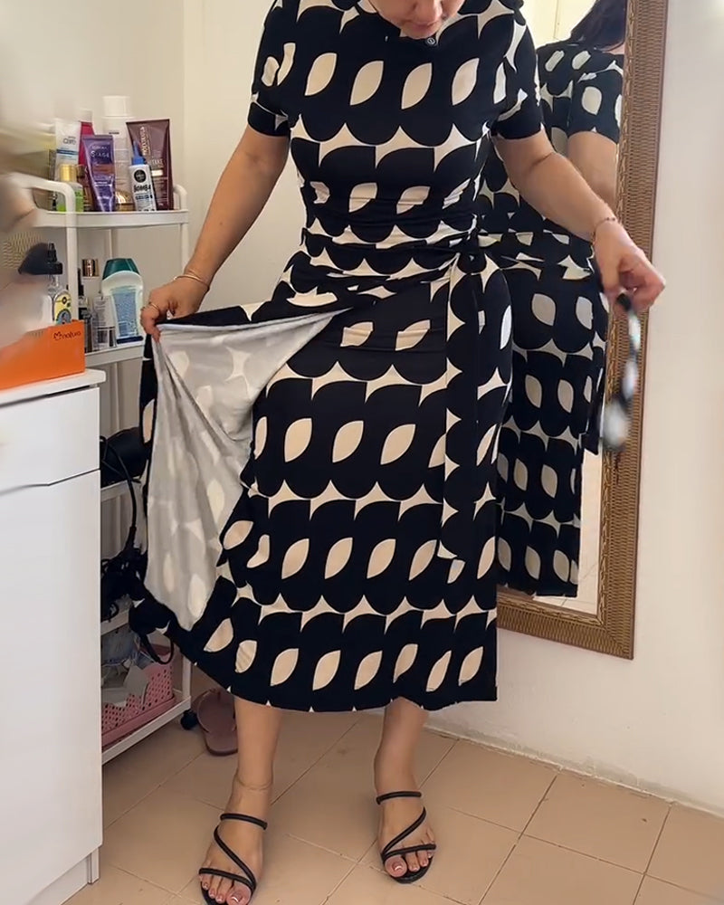 Geometric Print Short-Sleeved Bodycon Dress