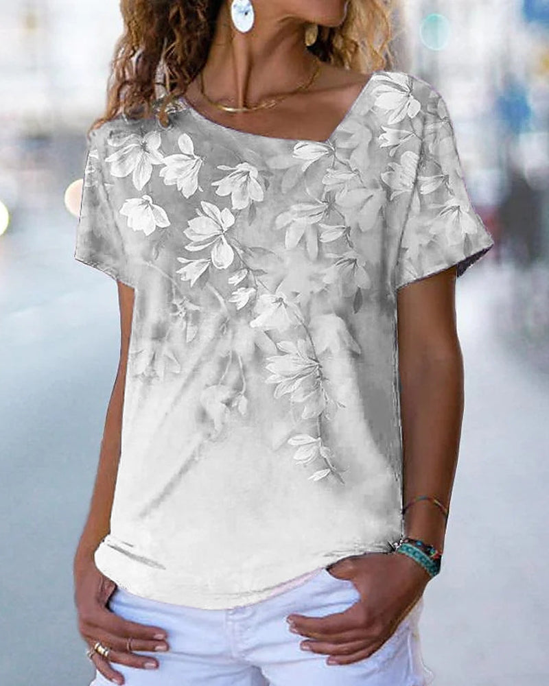 V-neck T shirt with Floral Print
