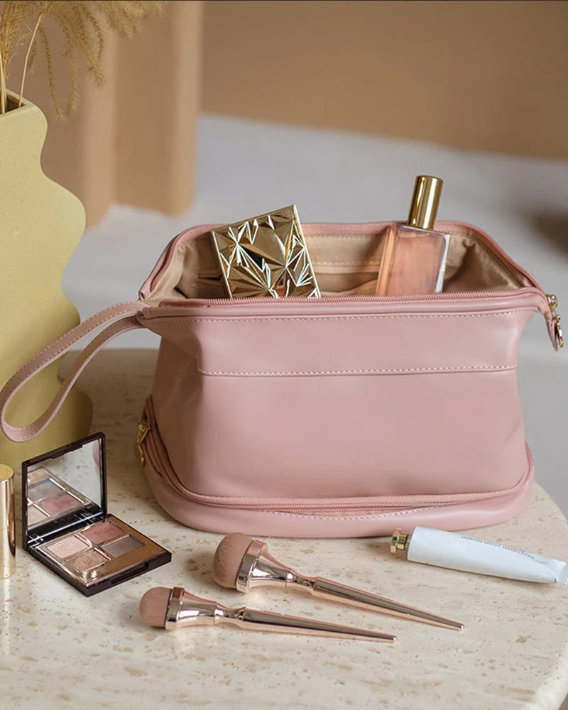 Large capacity travel cosmetic bag