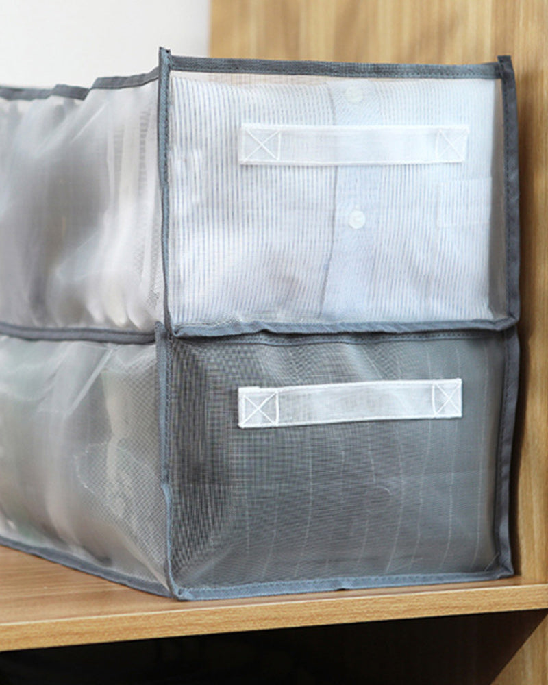 Clothes organizer for the wardrobe