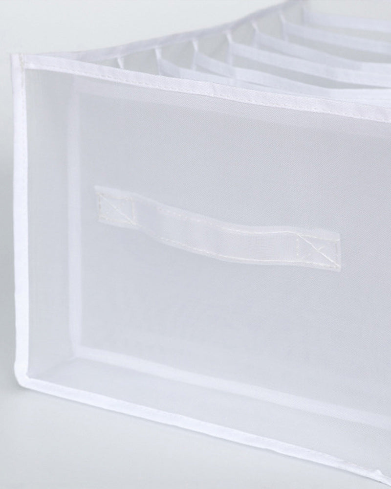 Clothes organizer for the wardrobe