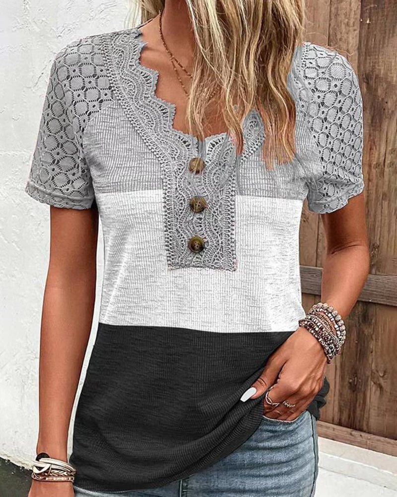 Color block lace T-shirt