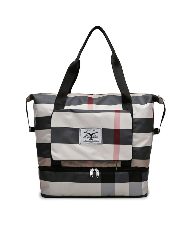 Large capacity shoulder bag