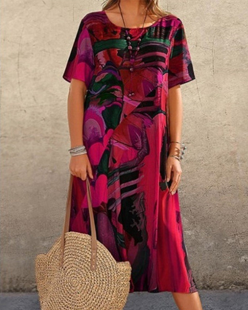 Round Neck Shift Dress in Geometric Print