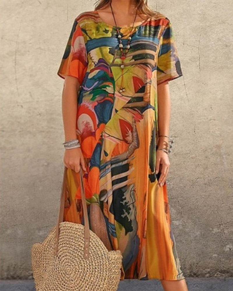 Round Neck Shift Dress in Geometric Print