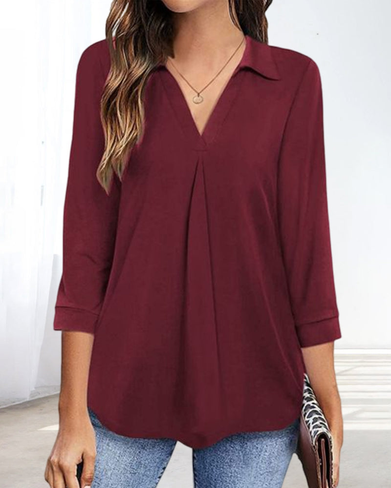 V-neck pullover top in solid color