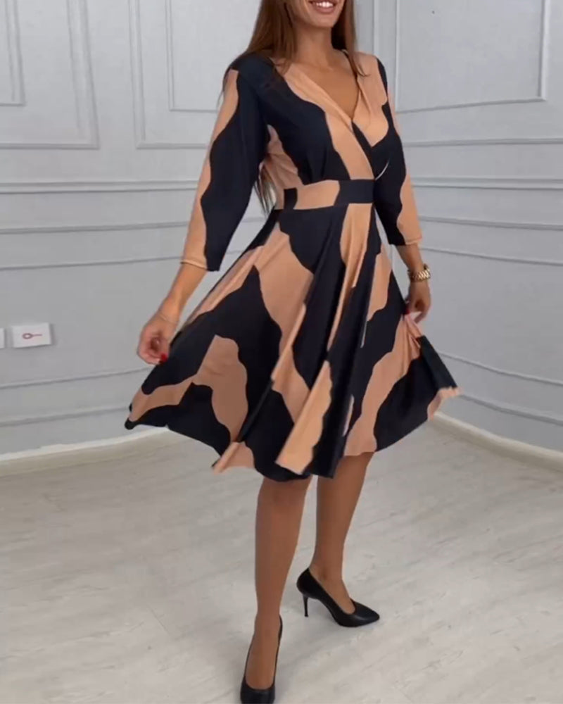 Vintage Print A-Line Knee Length Dress