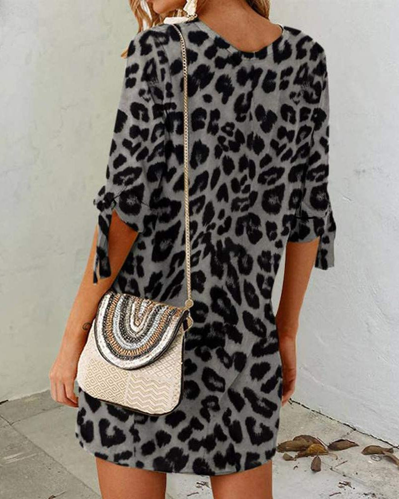 Round neck leopard print dress