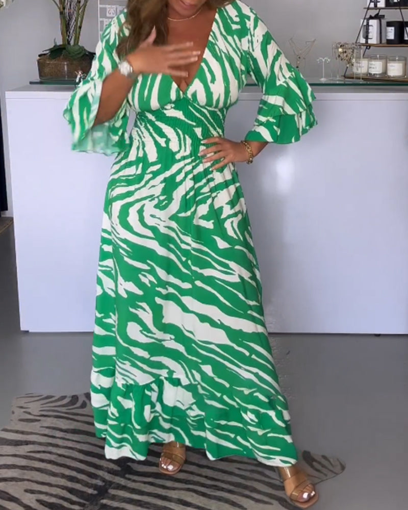 V-neck 3/4 sleeve dress