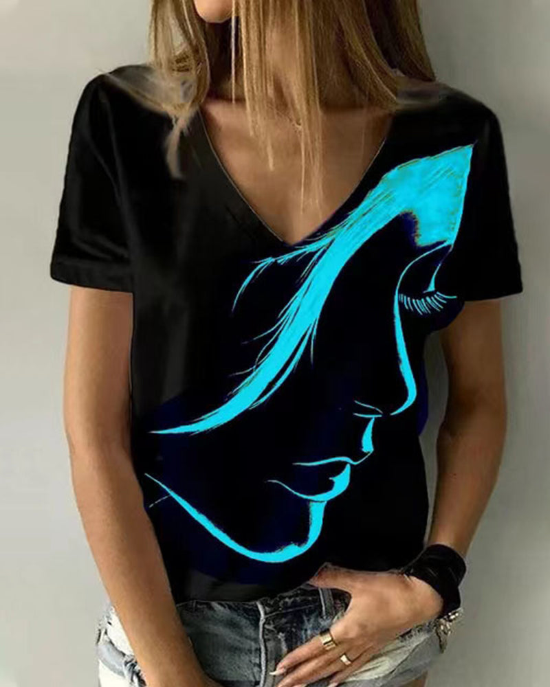 V neck T-shirt with Figure Print