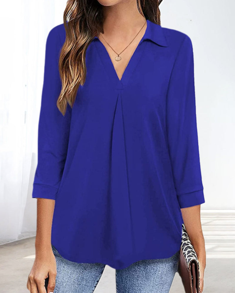 V-neck pullover top in solid color