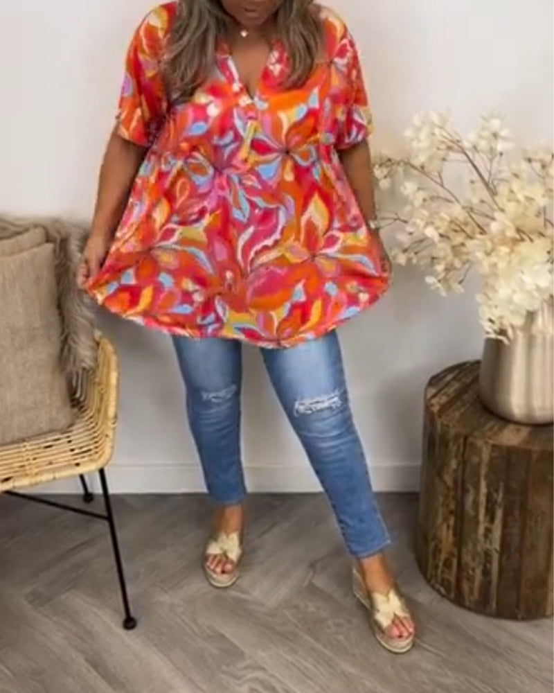 V-neck colorful short-sleeved T-shirt