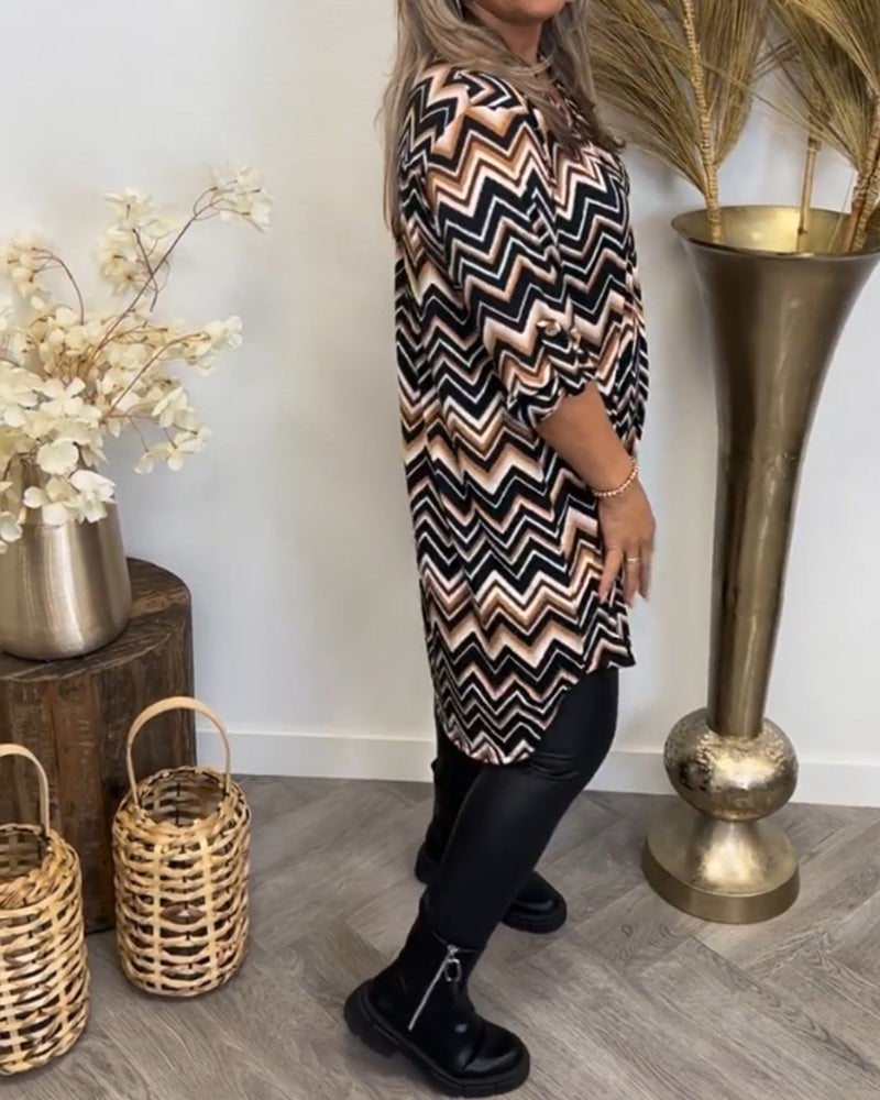 Wave print v-neck dress