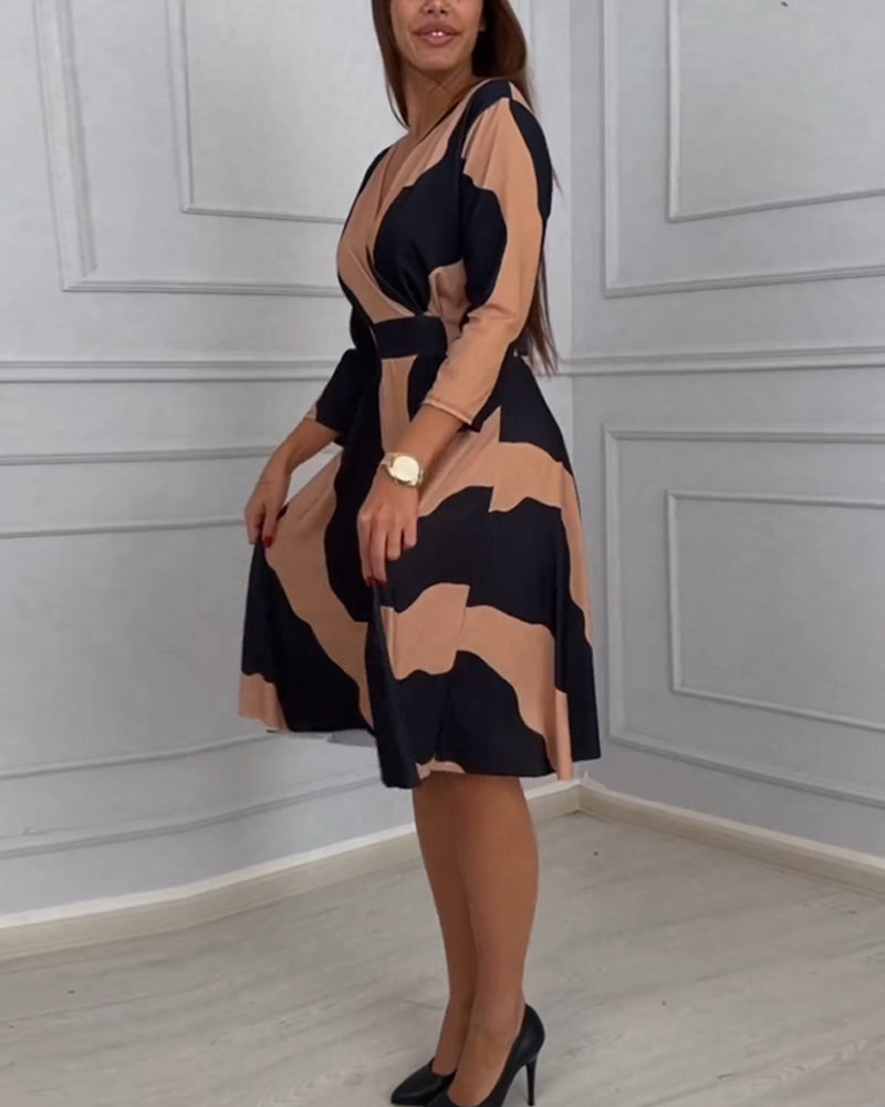 Vintage Print A-Line Knee Length Dress