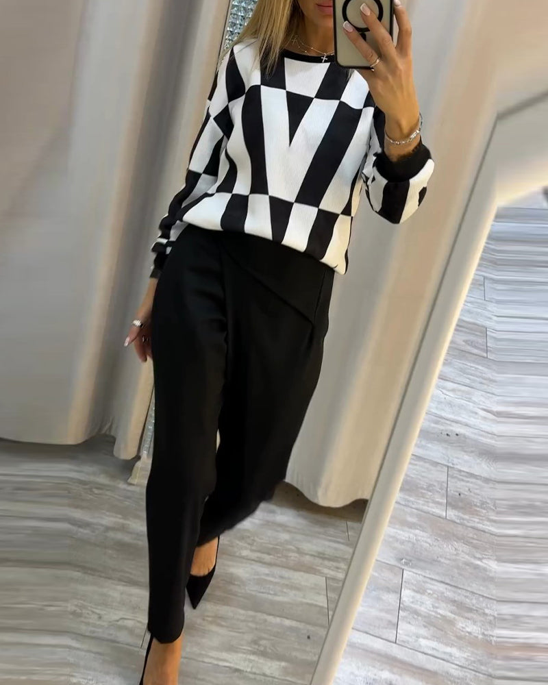 V-print crew neck sweatshirt