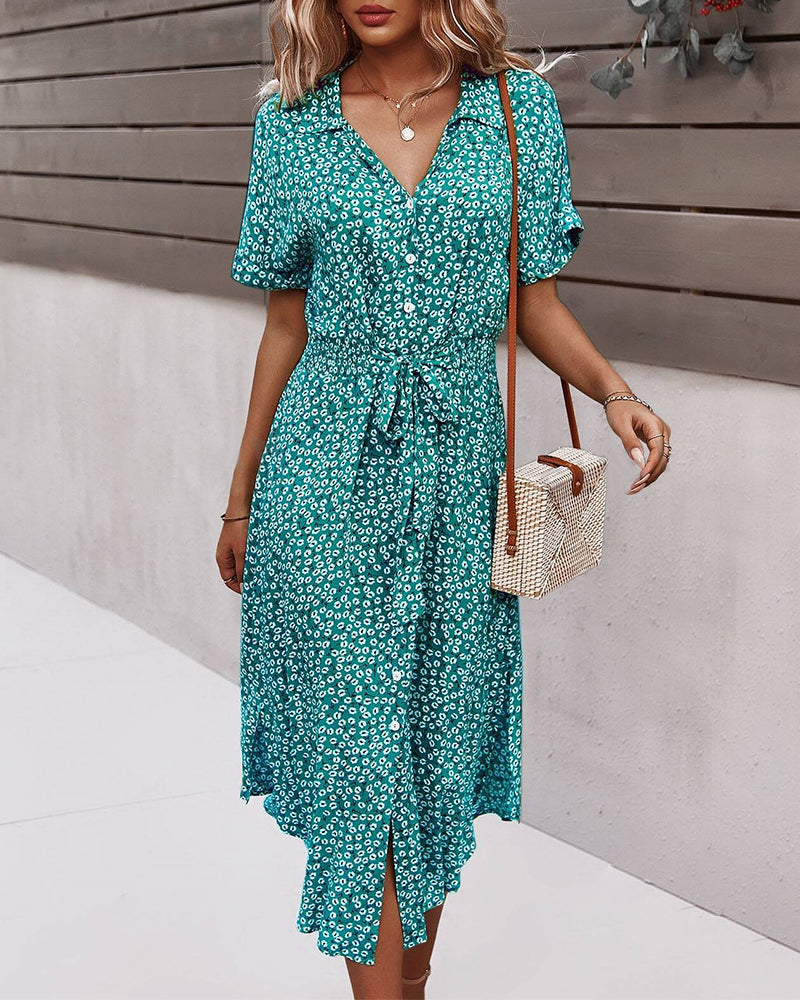 Short-sleeved waisted floral dress