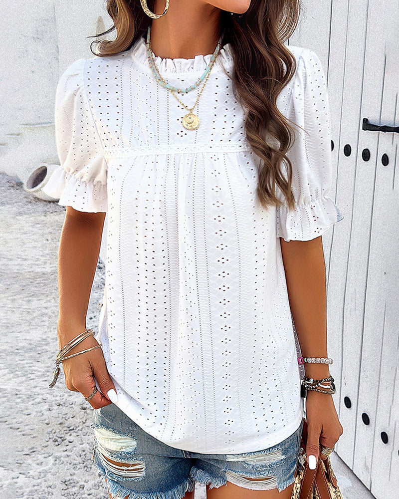 Short-sleeved solid color hollow top
