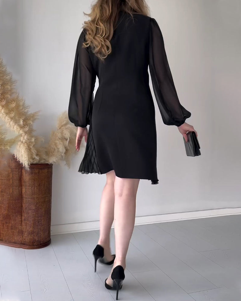 Pleated lapel long-sleeved dress