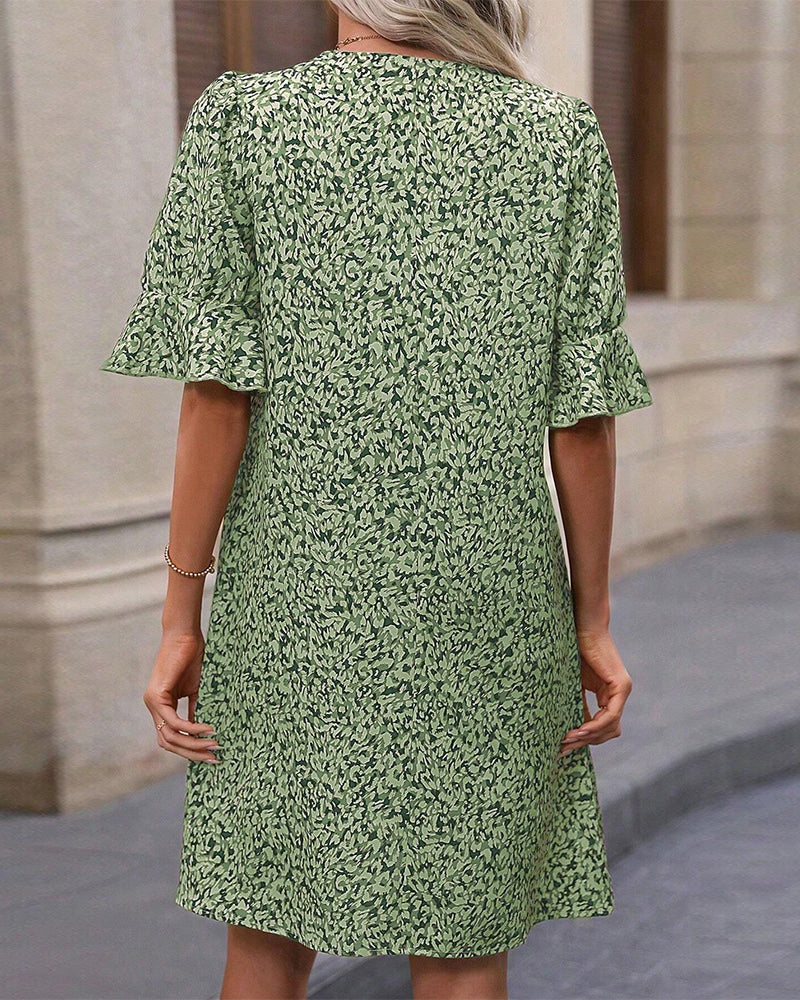 Elegant printed V-neck dress