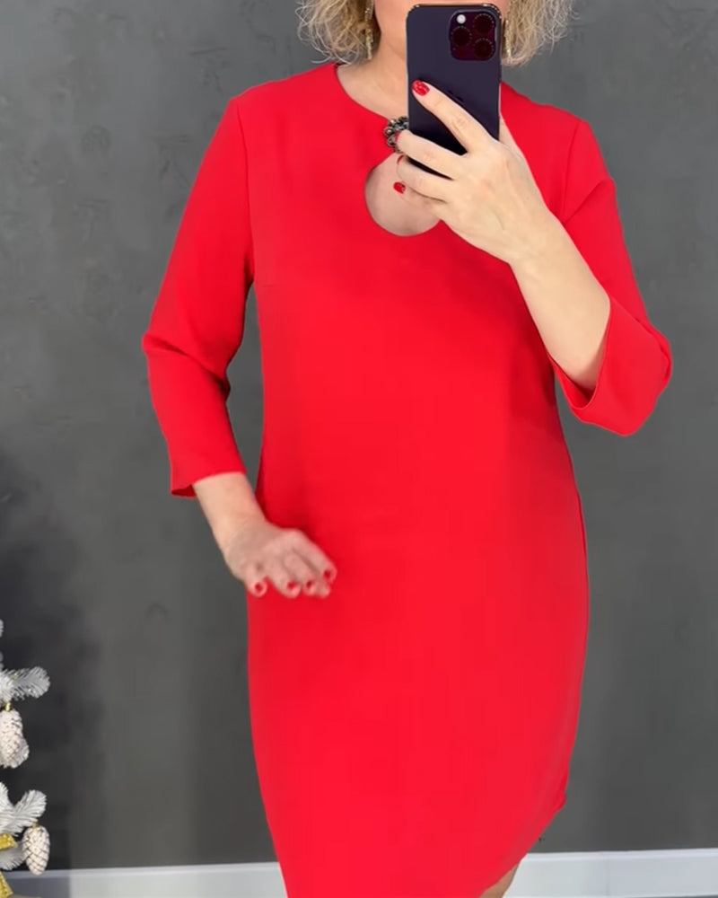 Elegant Round Neck Solid Color Dress