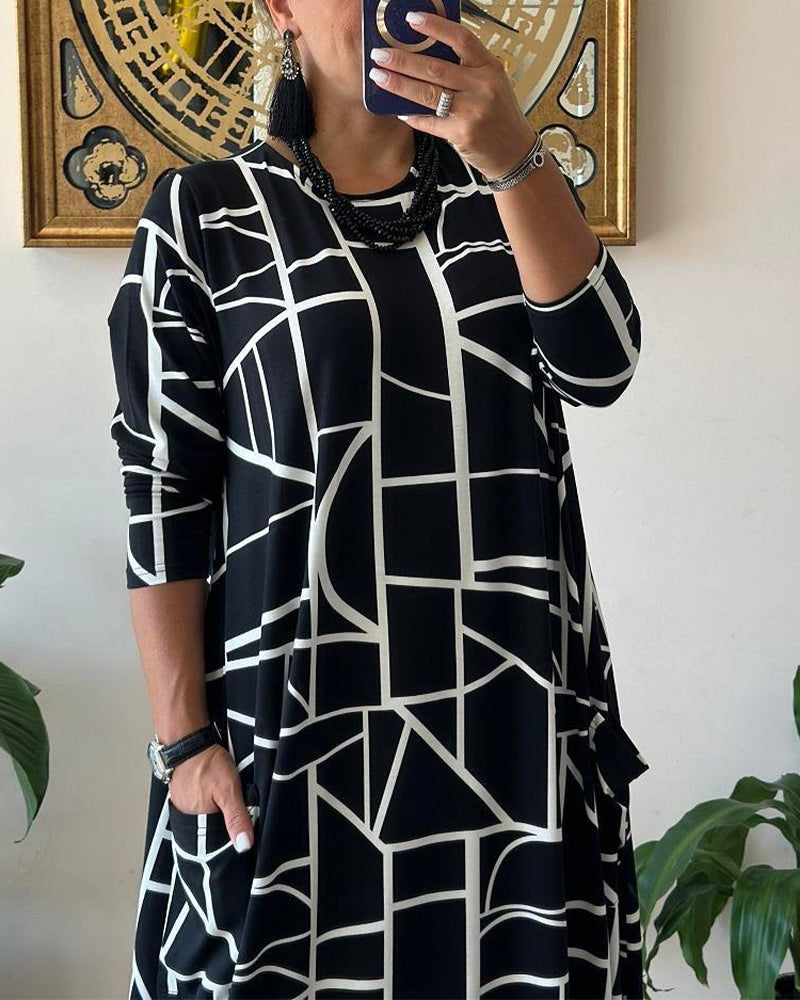 Loose Pocket Round Neck Shift Dress