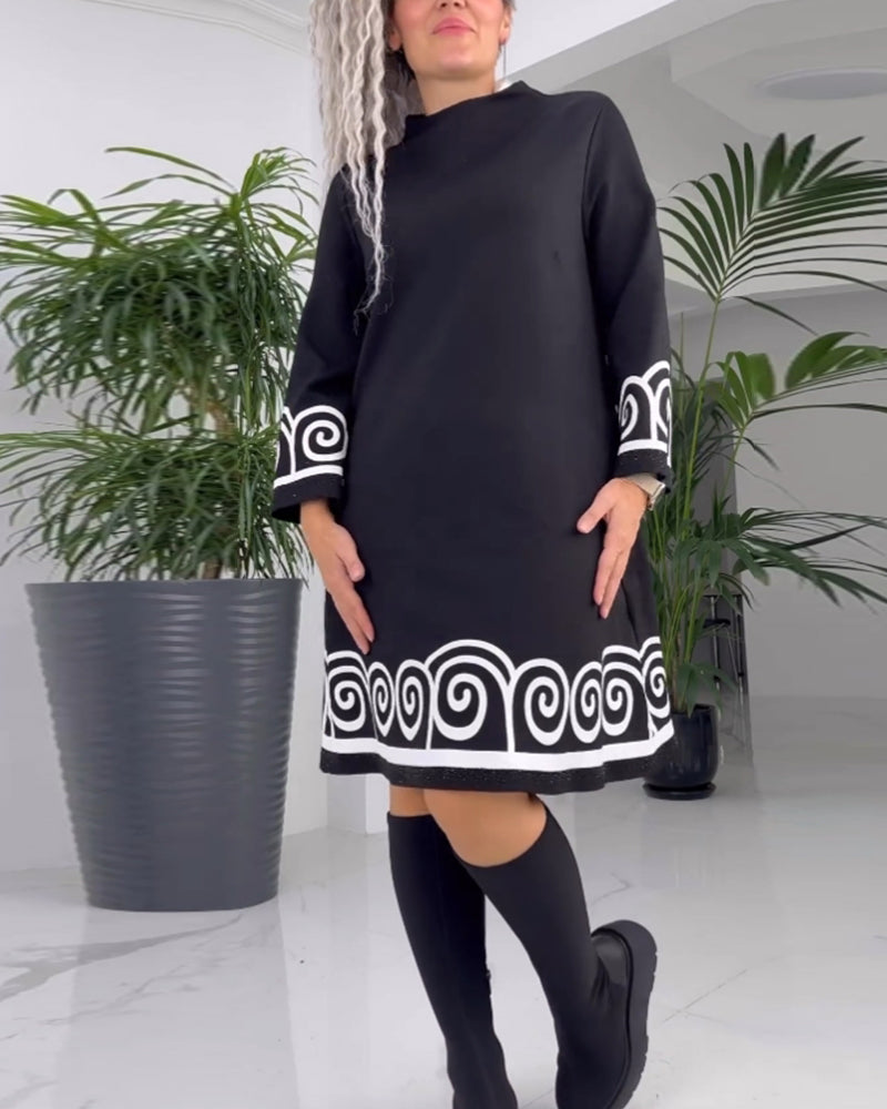 Wave pattern long sleeve dress